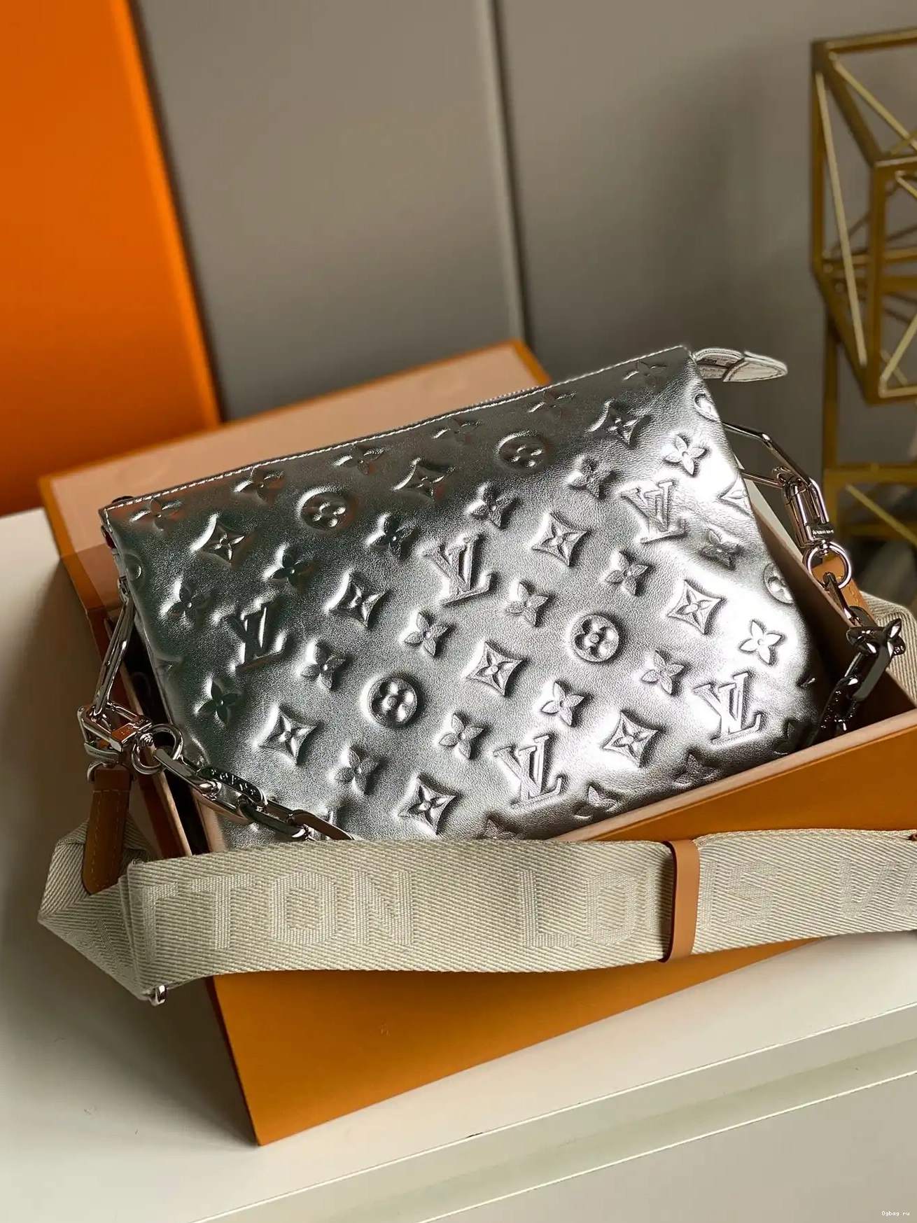 LOUIS COUSSIN PM VUITTON 0601